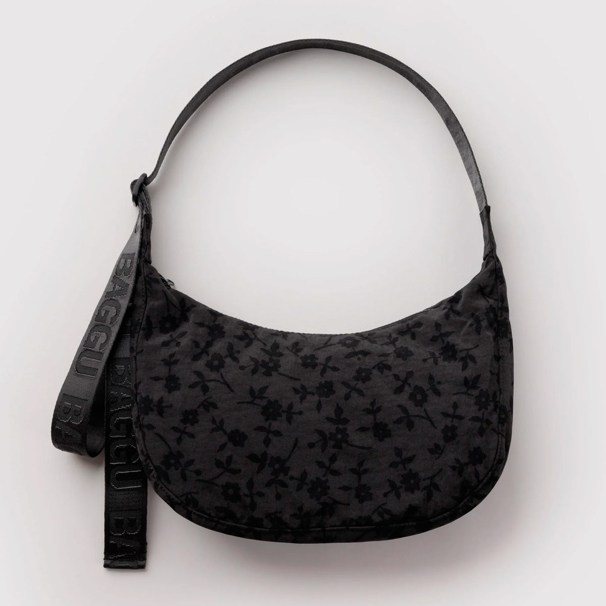 Bolso media luna Baggu - Charcoal Ditsy Floral