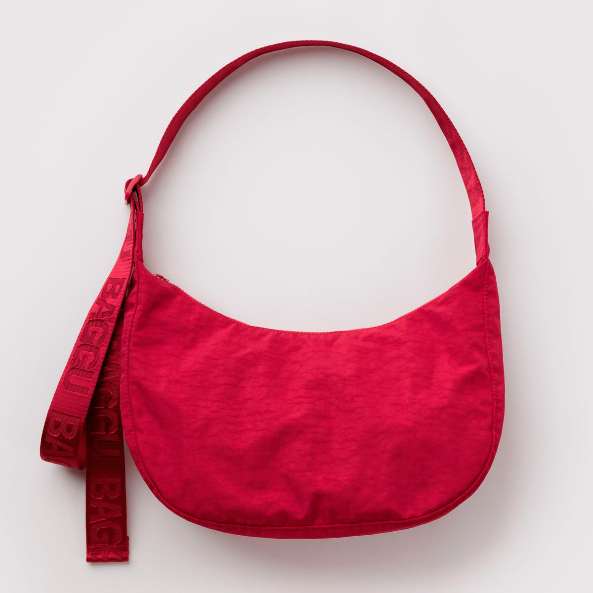Bolso media luna Baggu - Cherry