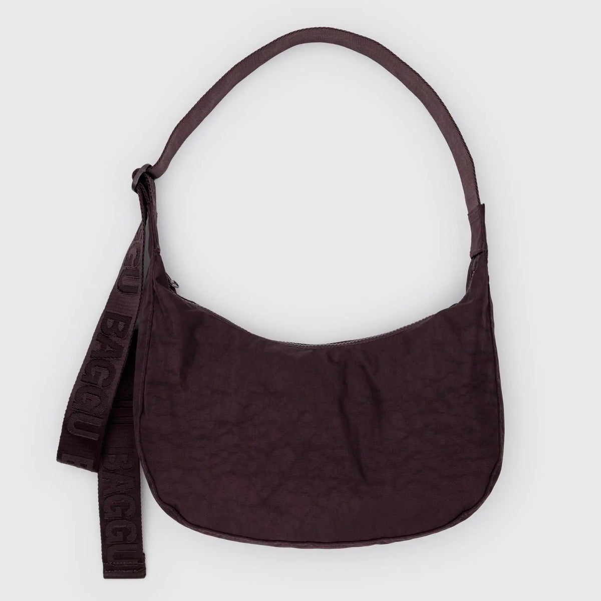 Bolso media luna Baggu - Chocolate Plum