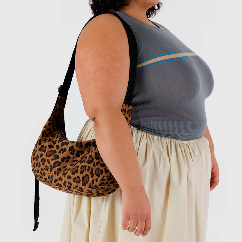 Bolso media luna Baggu - Leopard