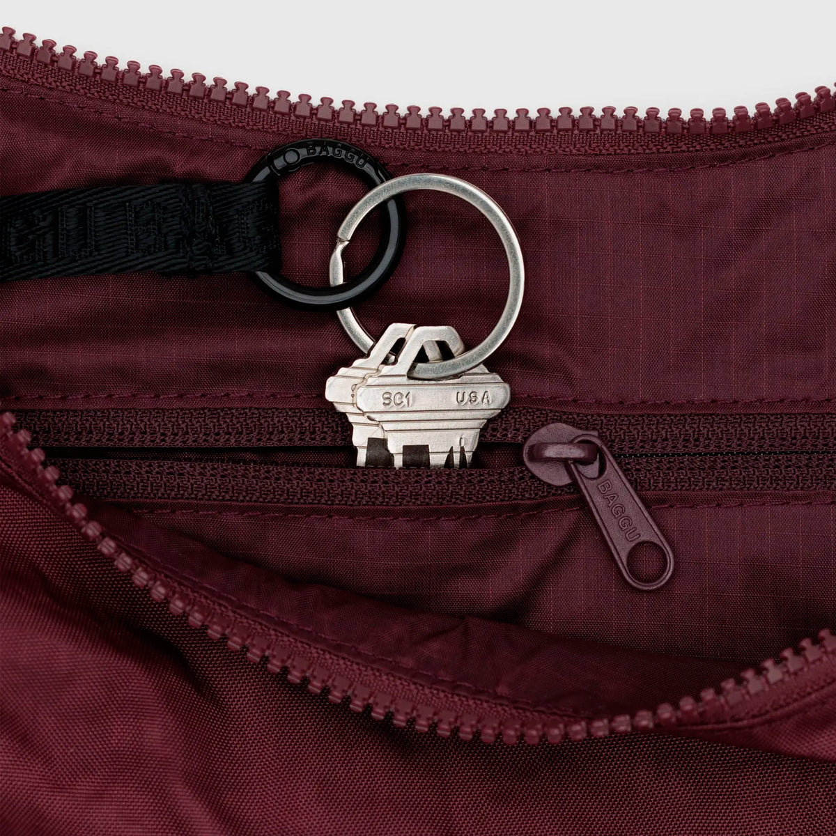 Bolso media luna Baggu - Mahogany