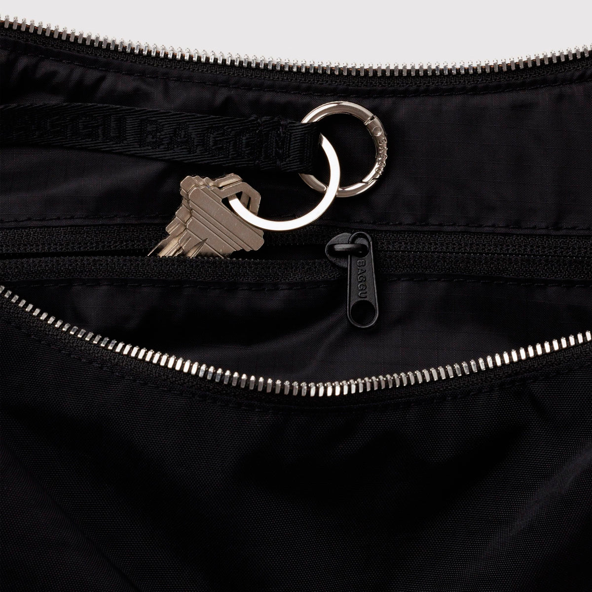 Bolso media luna Baggu - Studs