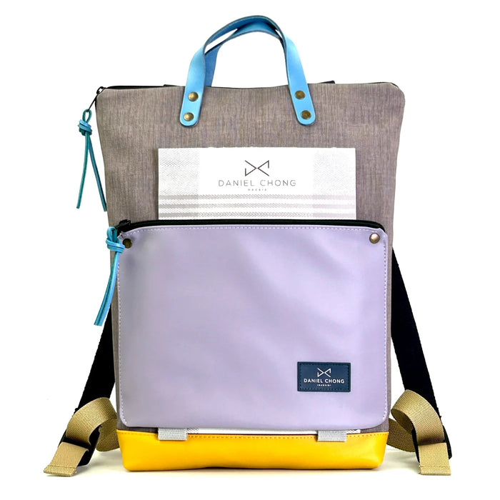 Mochila Book Holder Impermeable con bolsillo extra Daniel Chong - Gris con bolsillo lila