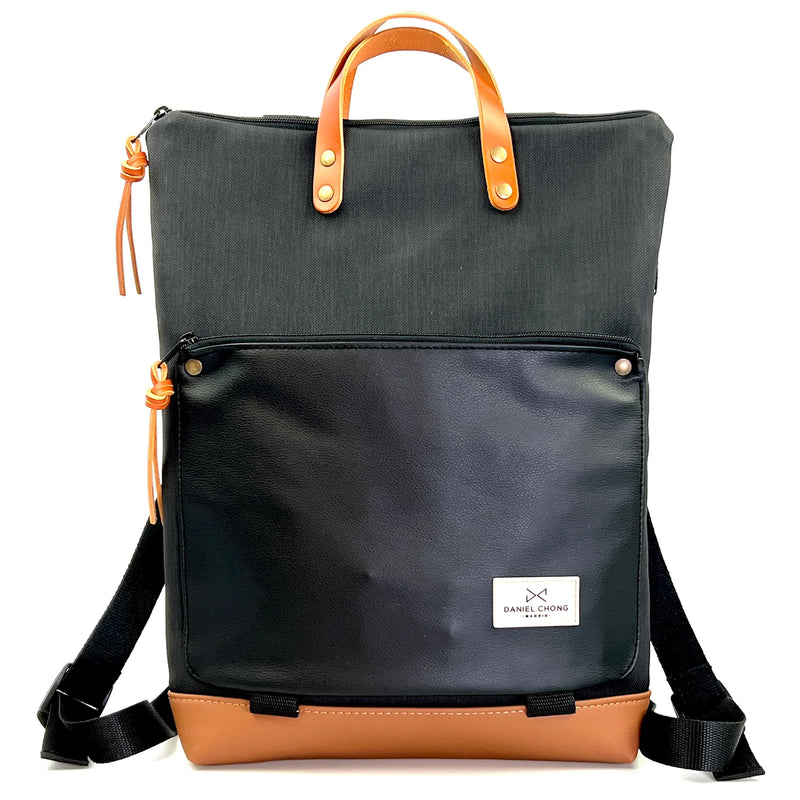 Mochila Book Holder Impermeable con bolsillo extra Daniel Chong - Negra con bolsillo negro