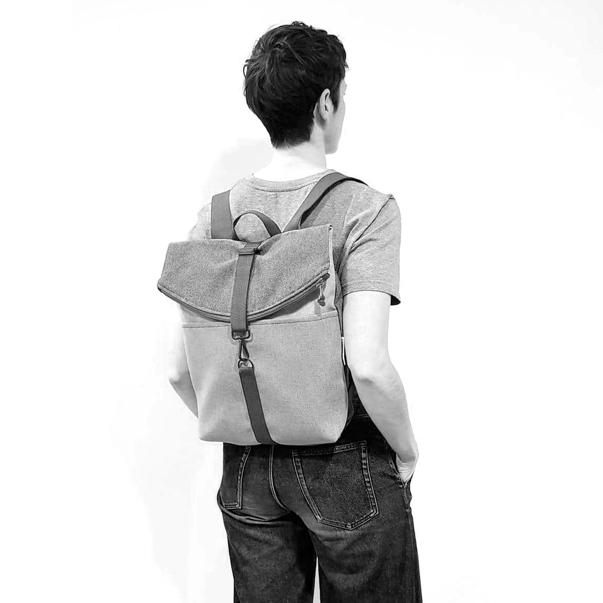 Mochila Numon - Iconic Rayas Gris