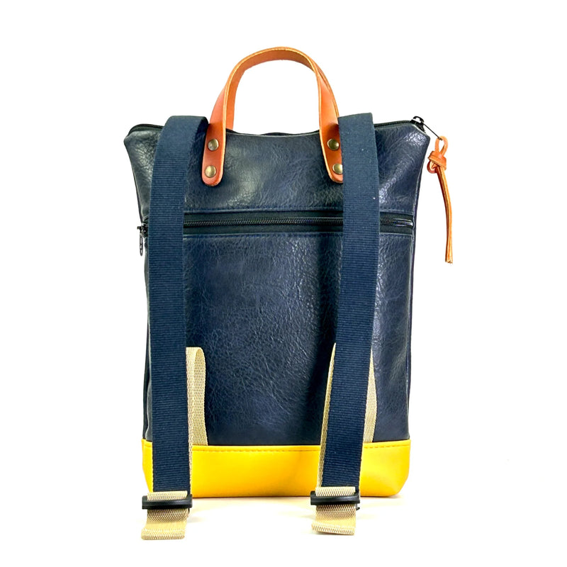 Mochila Mini Book Holder Brunello con bolsillo extra Daniel Chong - Azul marino