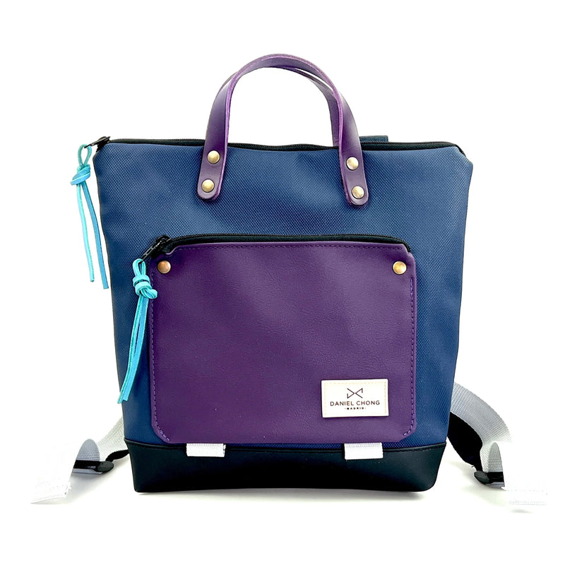 Mochila Mini Book Holder Cuadrada Impermeable con bolsillo extra Daniel Chong - Azul con bolsillo violeta