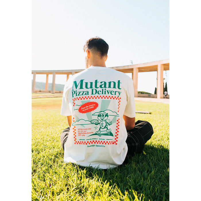 Camiseta Nostalgic Apparel - "Mutant Pizza Delivery" 🐢