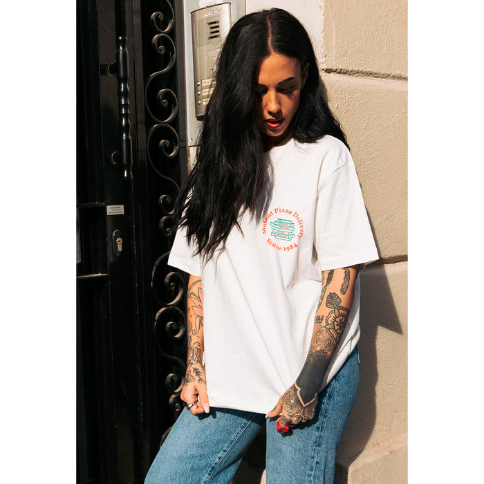 Camiseta Nostalgic Apparel - "Mutant Pizza Delivery" 🐢