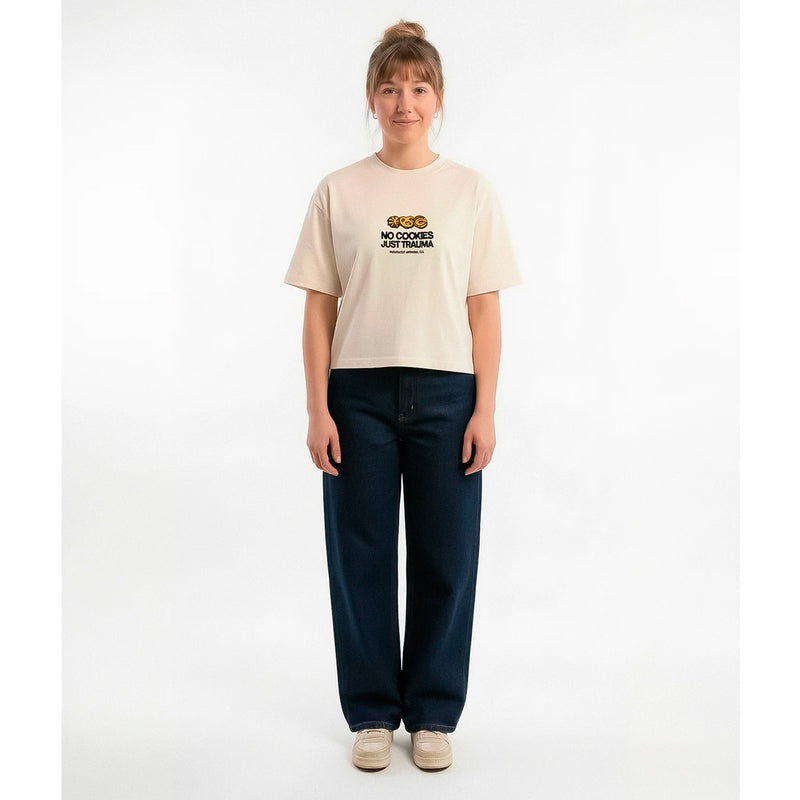 Camiseta Nostalgic Apparel - "No Cookies, Just Trauma" 🥨🍪