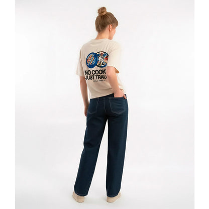 Camiseta Nostalgic Apparel - "No Cookies, Just Trauma" 🥨🍪