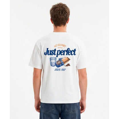 Camiseta Nostalgic Apparel - "Not Gourmet, Just Perfect" 🍫🥖