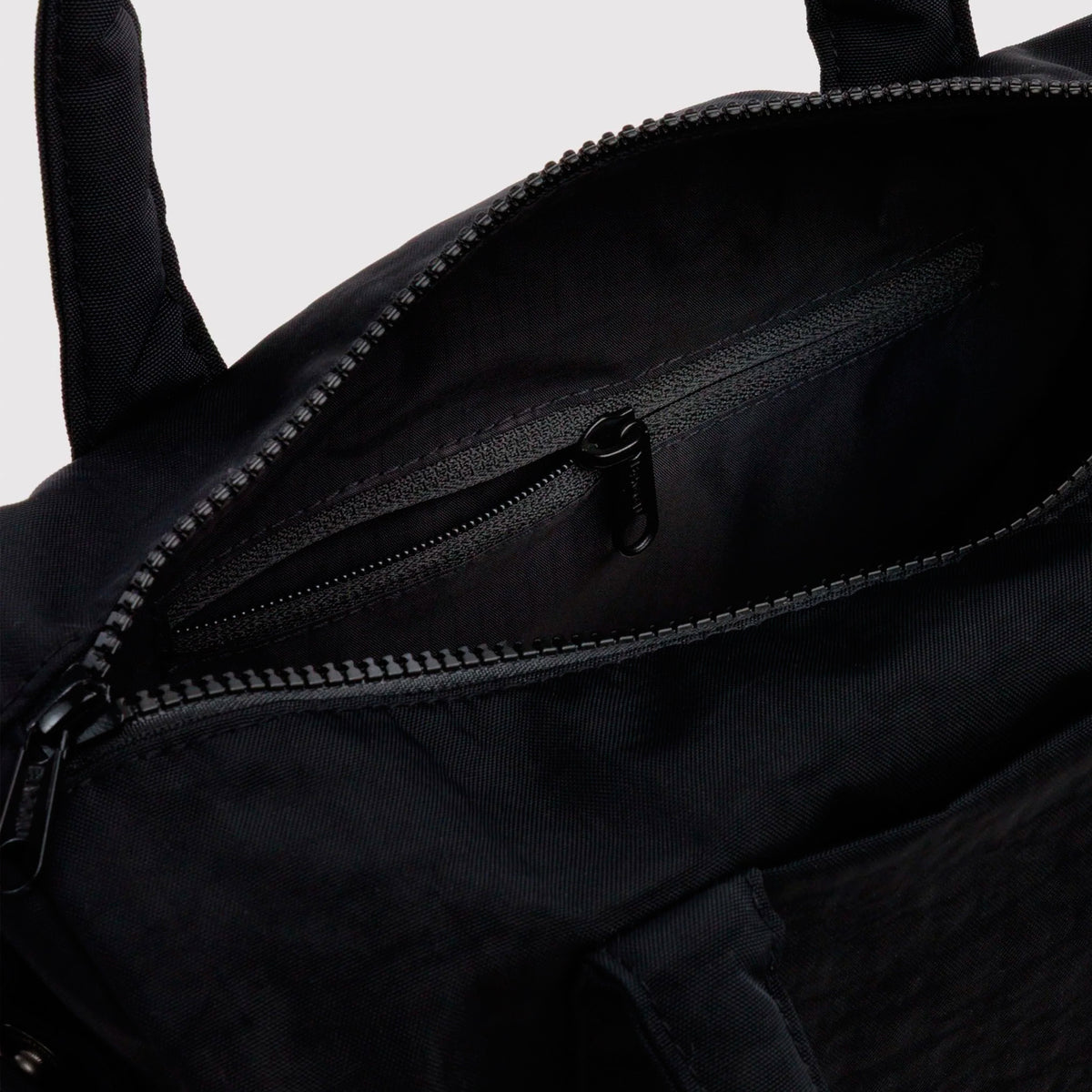 Bolso Duffle Baggu - Black