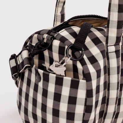 Bolso Duffle Baggu - Black and Cream Gingham