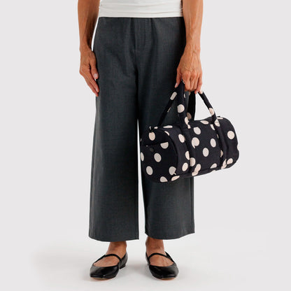 Bolso Duffle Baggu - Black and Cream Polka Dot