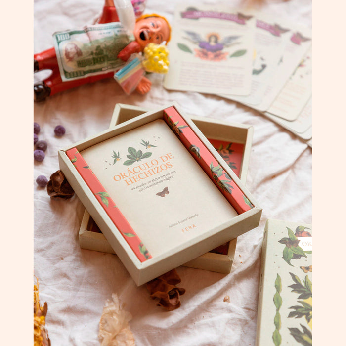 "Oráculo de Hechizos" de Julieta Suárez Valente