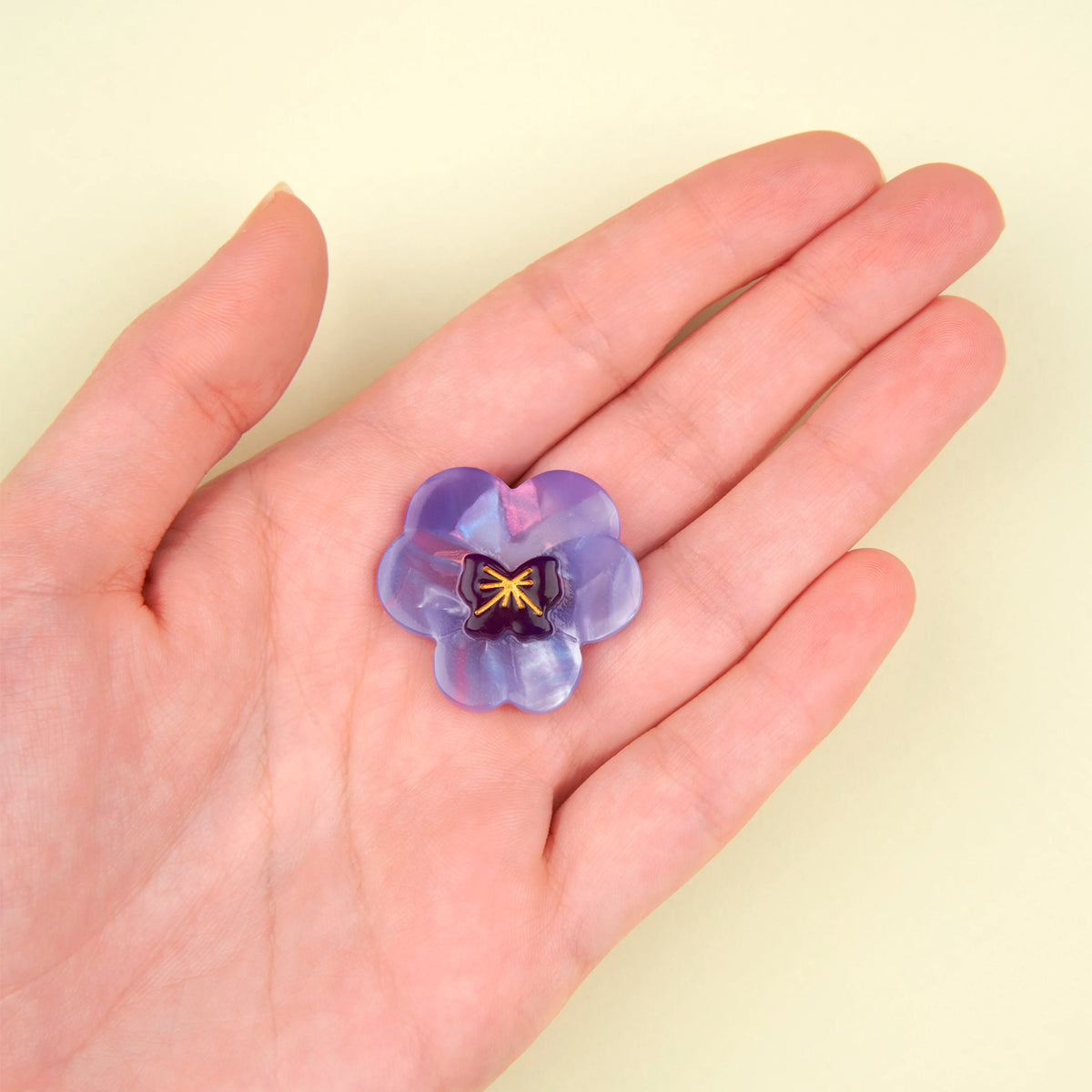 Broche - Pensamiento