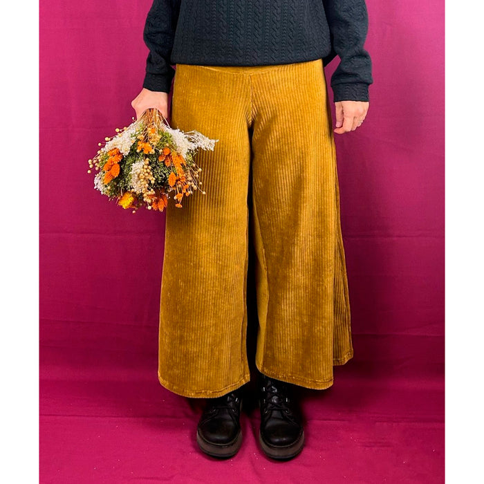 Pantalón La Compiano - Trama Pana Mostaza