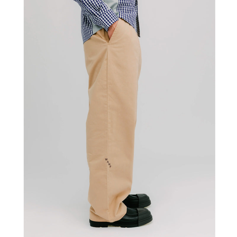 Pantalones We Are Not Friends - Pleat Cream Chino
