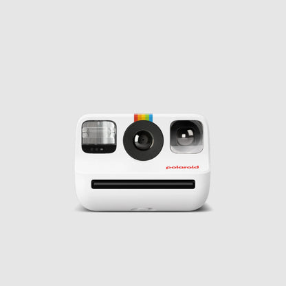 Cámara - Polaroid Go White + 2 Películas Polaroid Go