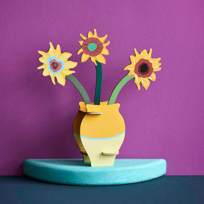 Escultura de papel con postal - Van Gogh Flowers