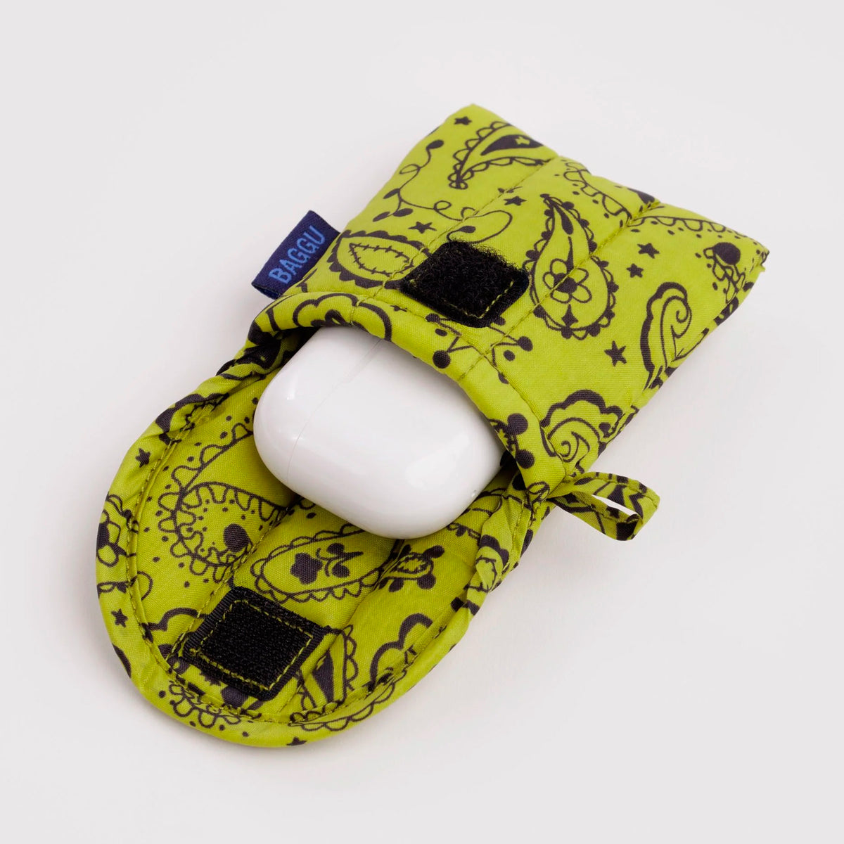 Funda auriculares inalámbricos Baggu - Chartreuse Paisley
