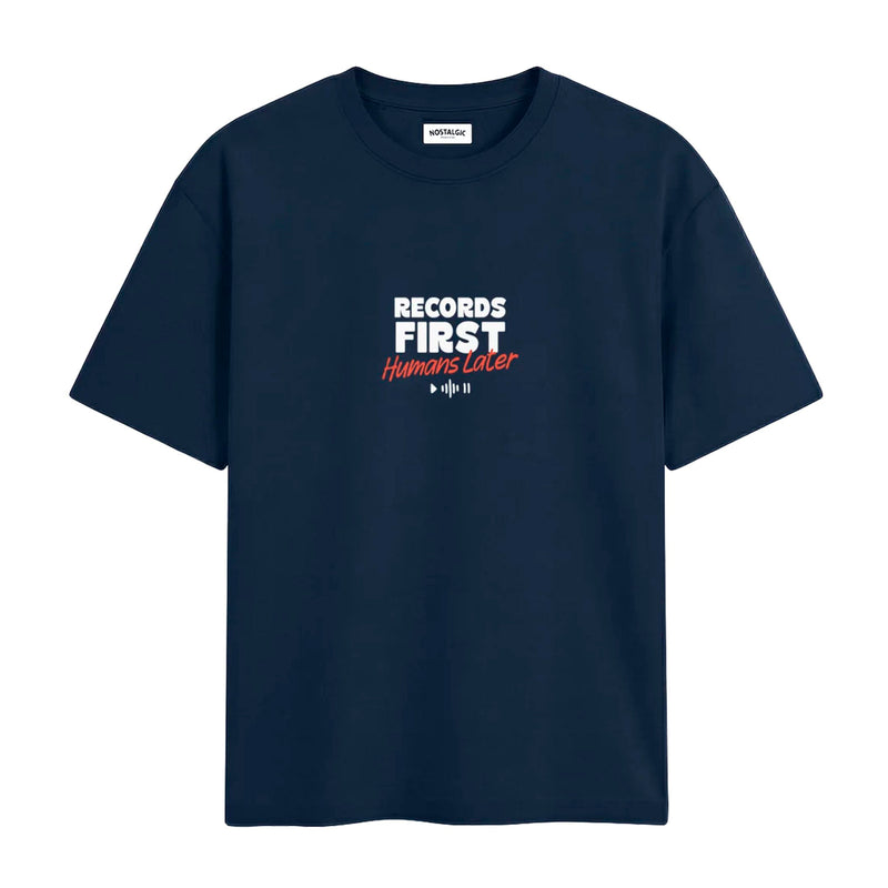 Camiseta Nostalgic Apparel - "Records First, Humans Later" 🐶🎶