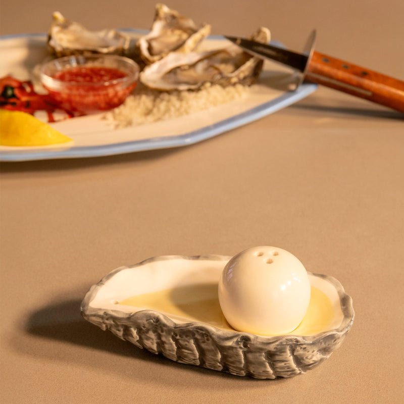 Salero y pimentero &Klevering - Oyster 🦪