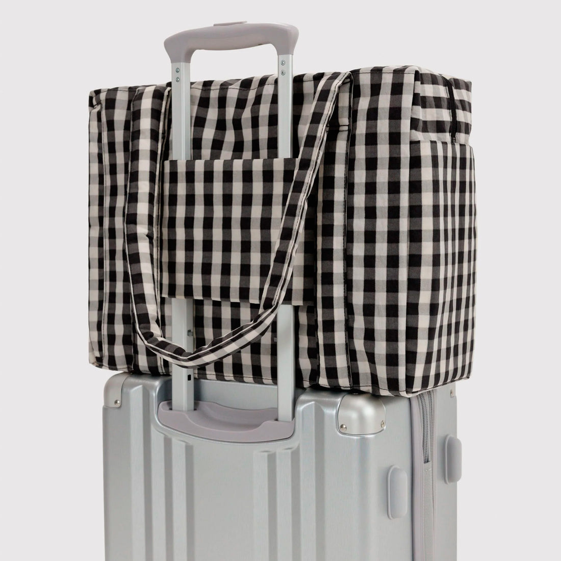 Bolso Nube Carry-On Baggu - Black and Cream Gingham