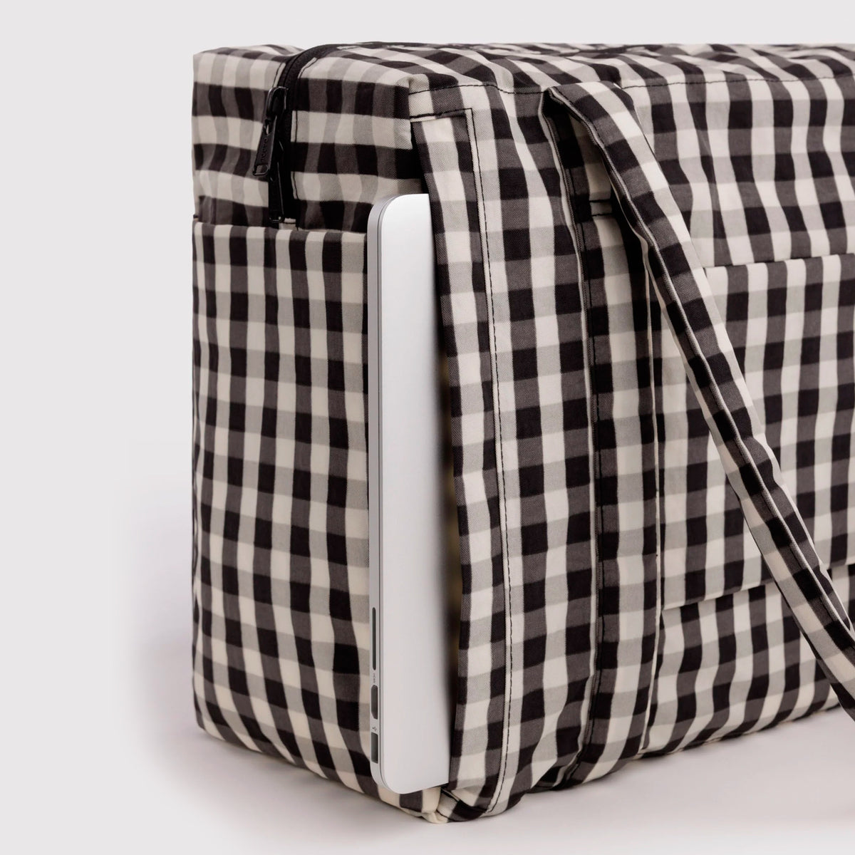 Bolso Nube Carry-On Baggu - Black and Cream Gingham