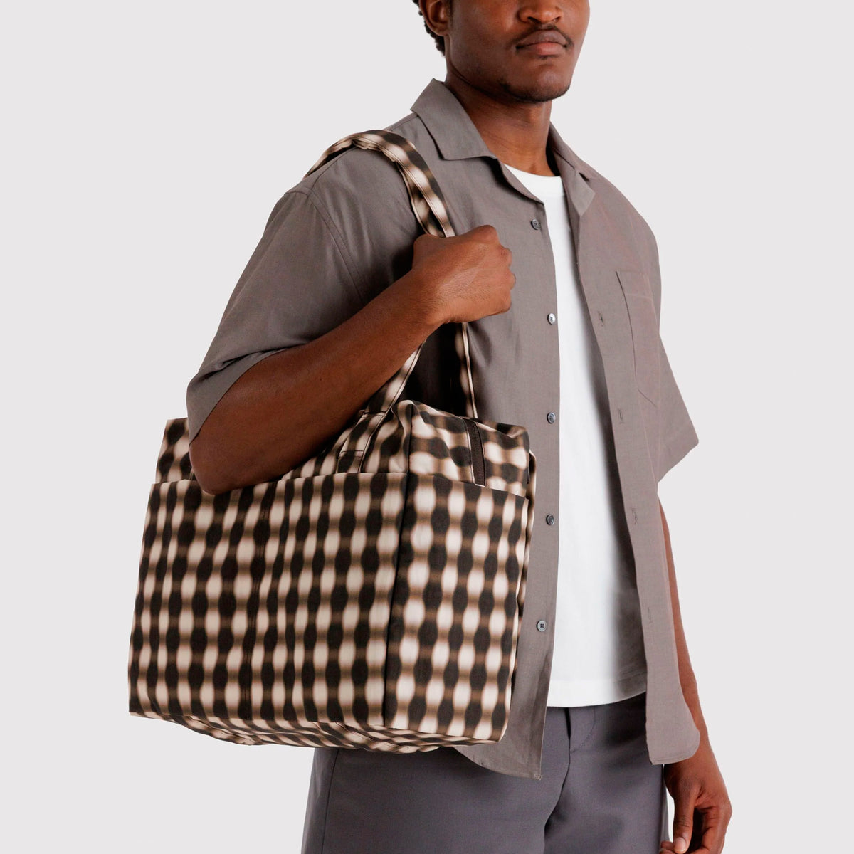 Bolso Nube Carry-On Baggu - Blurred Gingham Brown