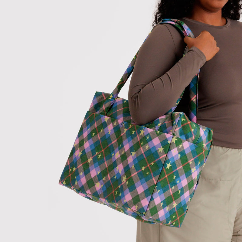 Bolso Nube Carry-On Baggu - Green Star Plaid ✨