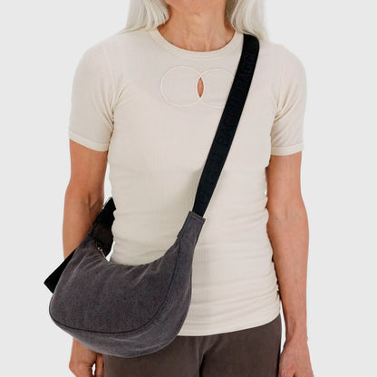 Bolso Mini media luna Baggu - Washed Black Denim