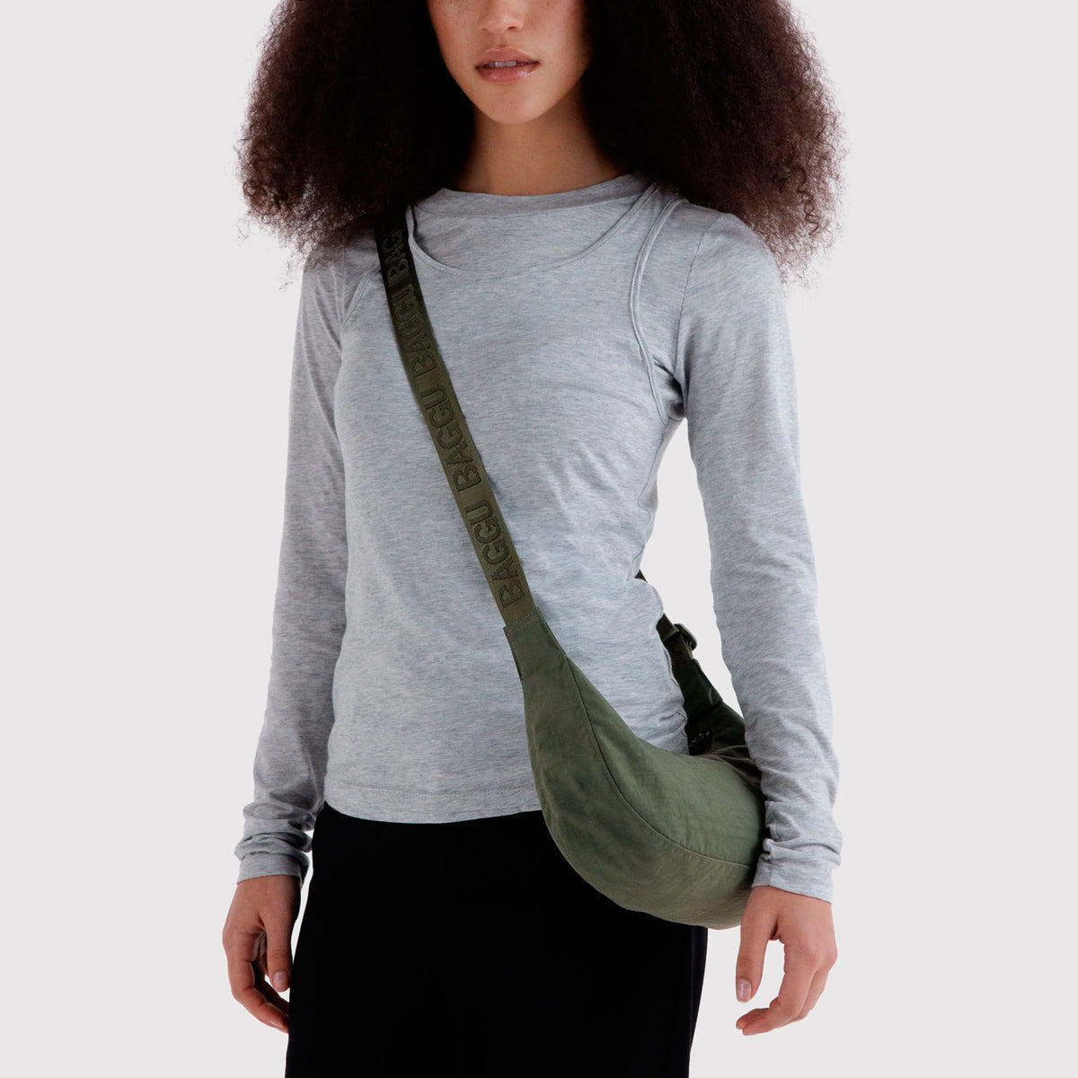 Bolso Mini media luna Baggu - Caper