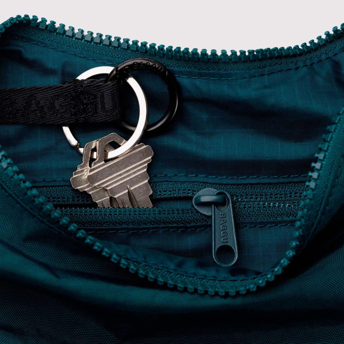 Bolso Mini media luna Baggu - Deep Sea