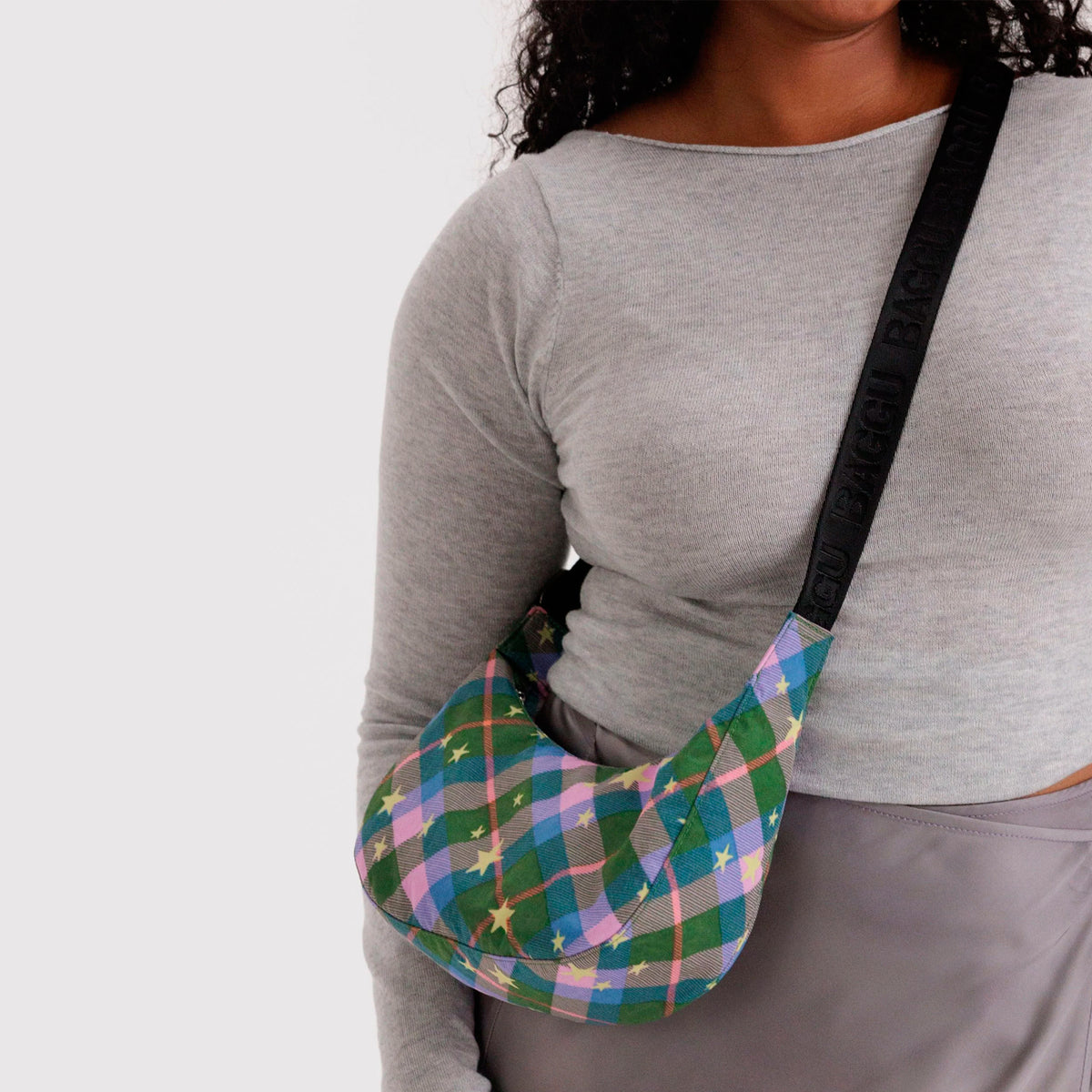 Bolso Mini media luna Baggu - Green Star Plaid ✨
