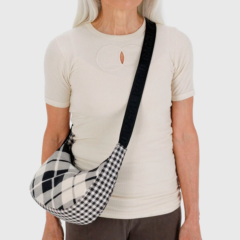 Bolso Mini media luna Baggu - Mixed Plaid