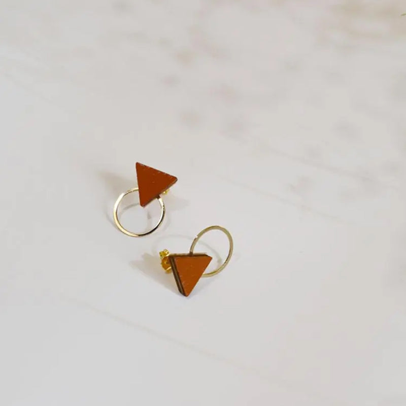 Pendientes - Small Studs Triangle Terracota