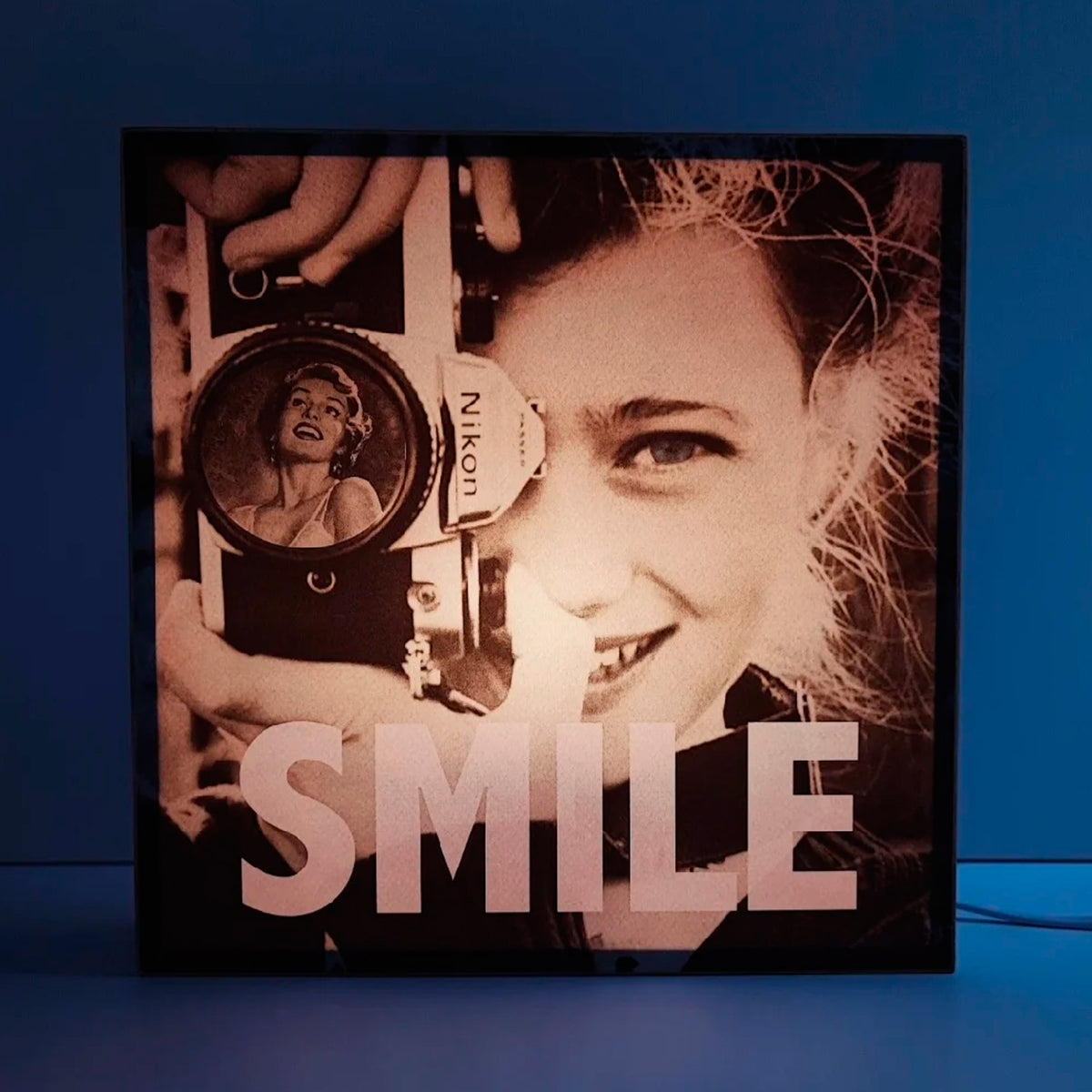 Caja de luz - "Smile III" de El Lucernario