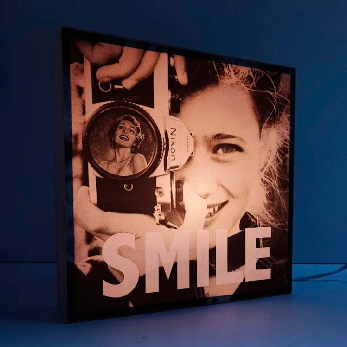 Caja de luz - "Smile III" de El Lucernario
