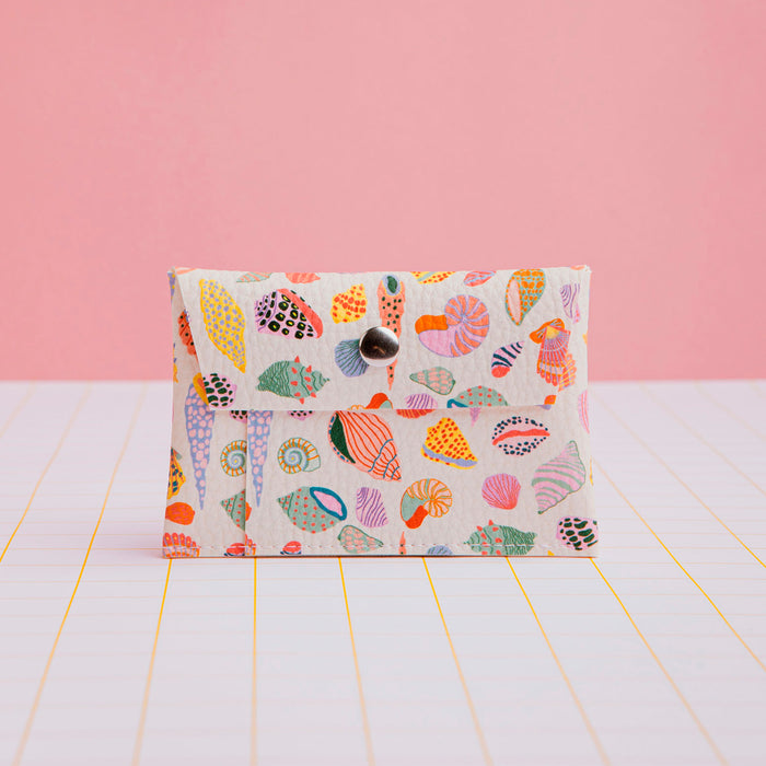 Tarjetero - Conchas Beige 🐚