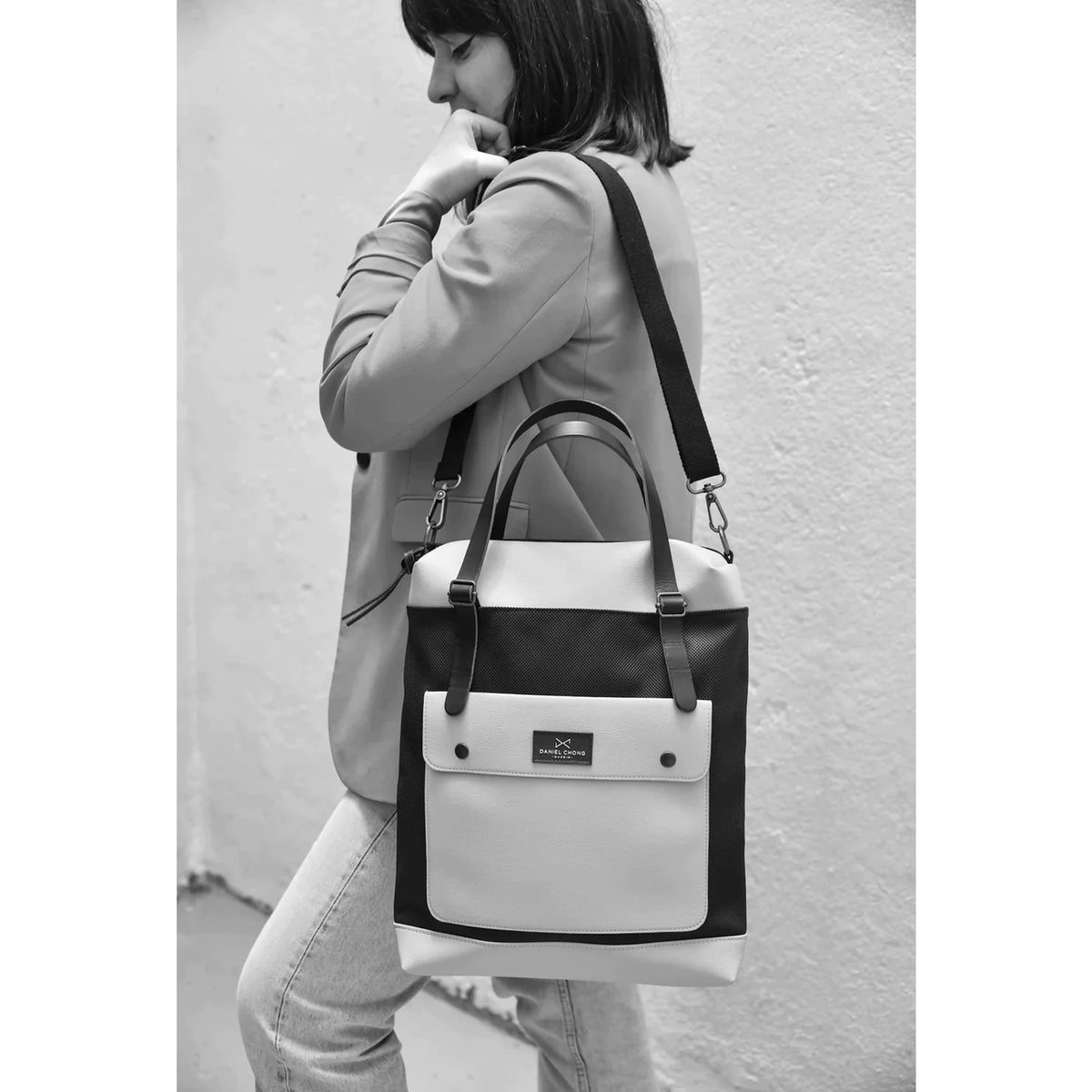 Bolso-mochila The Wanderer de Daniel Chong - Gris con bolsillo marrón