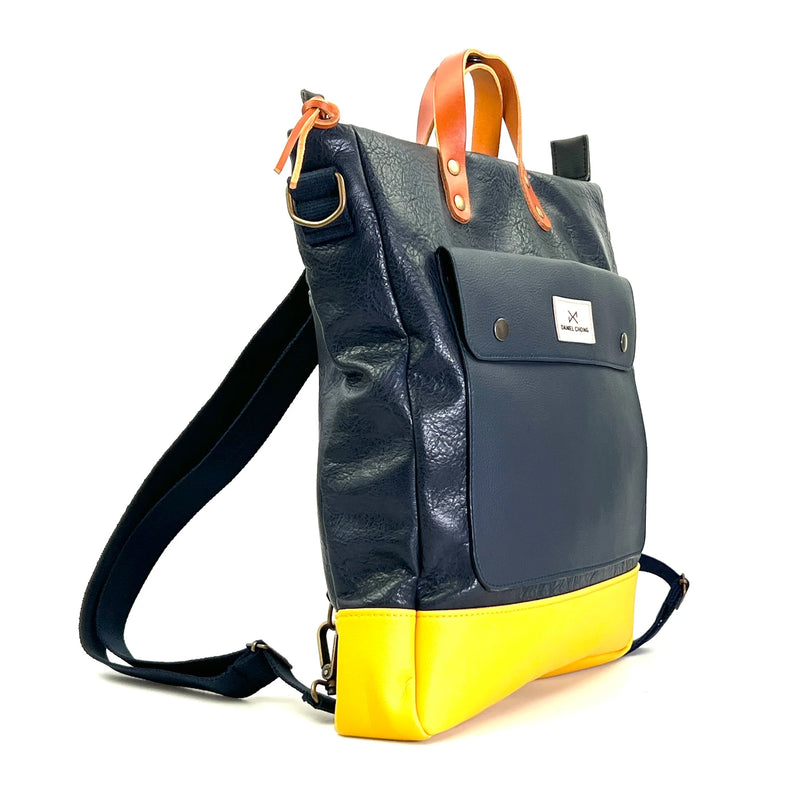 Bolso-mochila Worker Bag Brunello de Daniel Chong - Azul con bolsillo azul