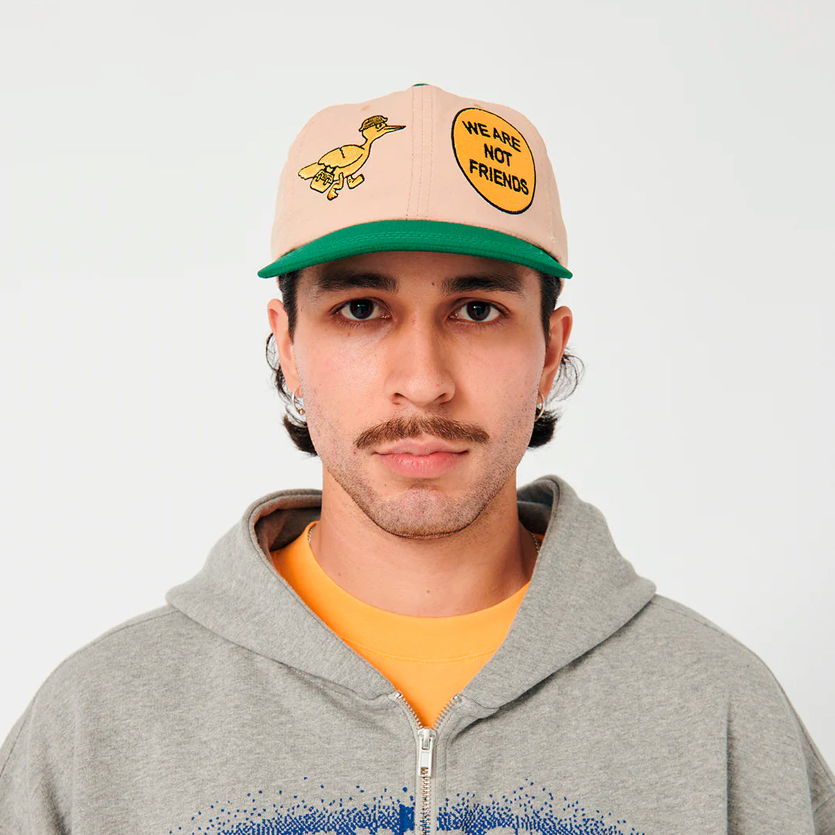 Gorra We Are Not Friends - Tools