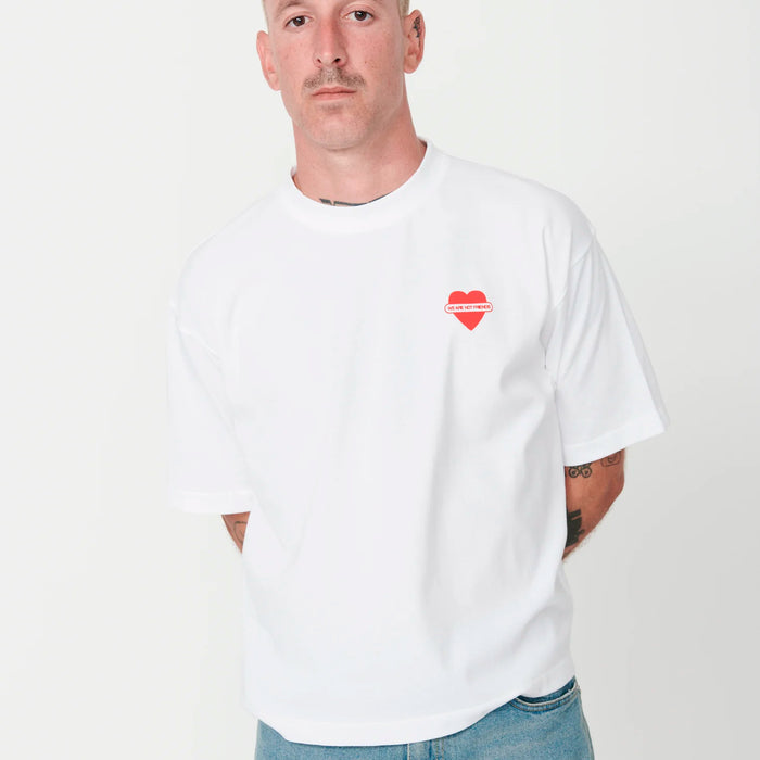 Camiseta We Are Not Friends - Union Love Boxy