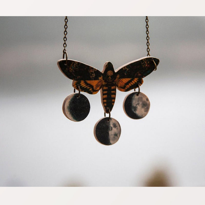 Collar Pura Garra - Esfinge calavera con lunas