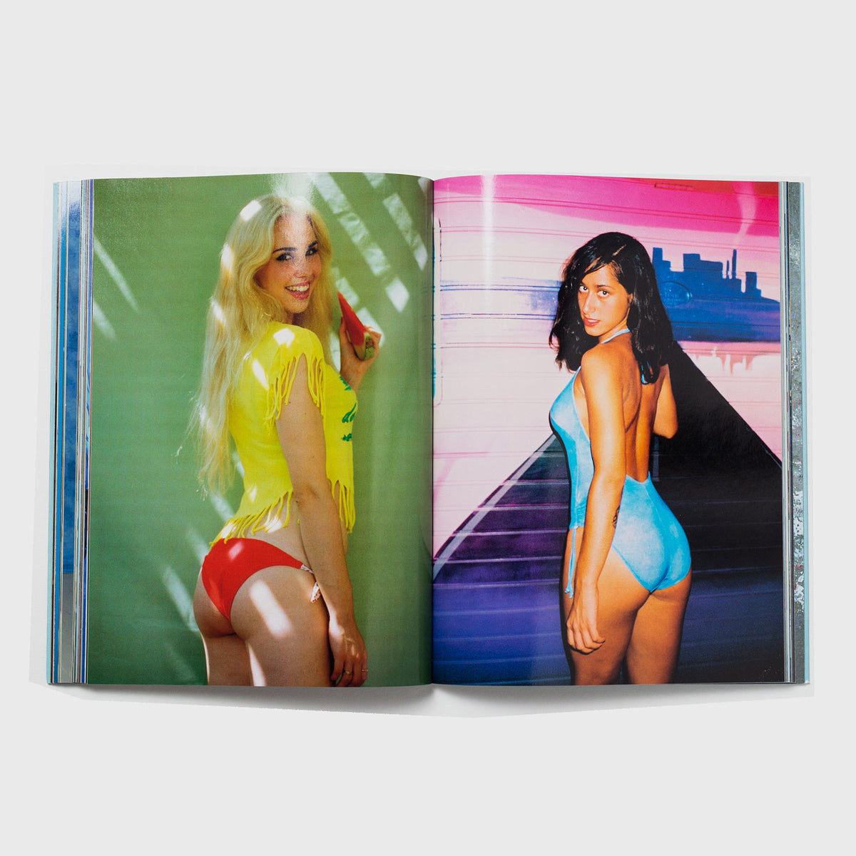 Libro - "Favorite Girl" de Ramiro E.