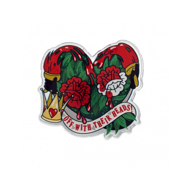 Pin acrílico con la frase "Off with their heads" ante un corazón hecho de hojas verdes, rosas pintadas de rojo, dos manos sujetando pinceles y una corona con un corazón.