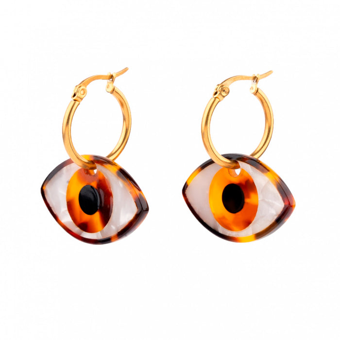 Pendientes de aro con charm de ojos marrones. Pendientes en forma de ojo con acabado carey fabricados con acetato de papel reciclado.