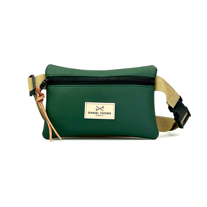 Riñonera impermeable Daniel Chong - Verde con correa beige y detalle marrón